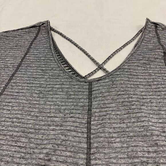North Face M cross back split open long sleeves stripes layering top shirt grey - Picture 5 of 11